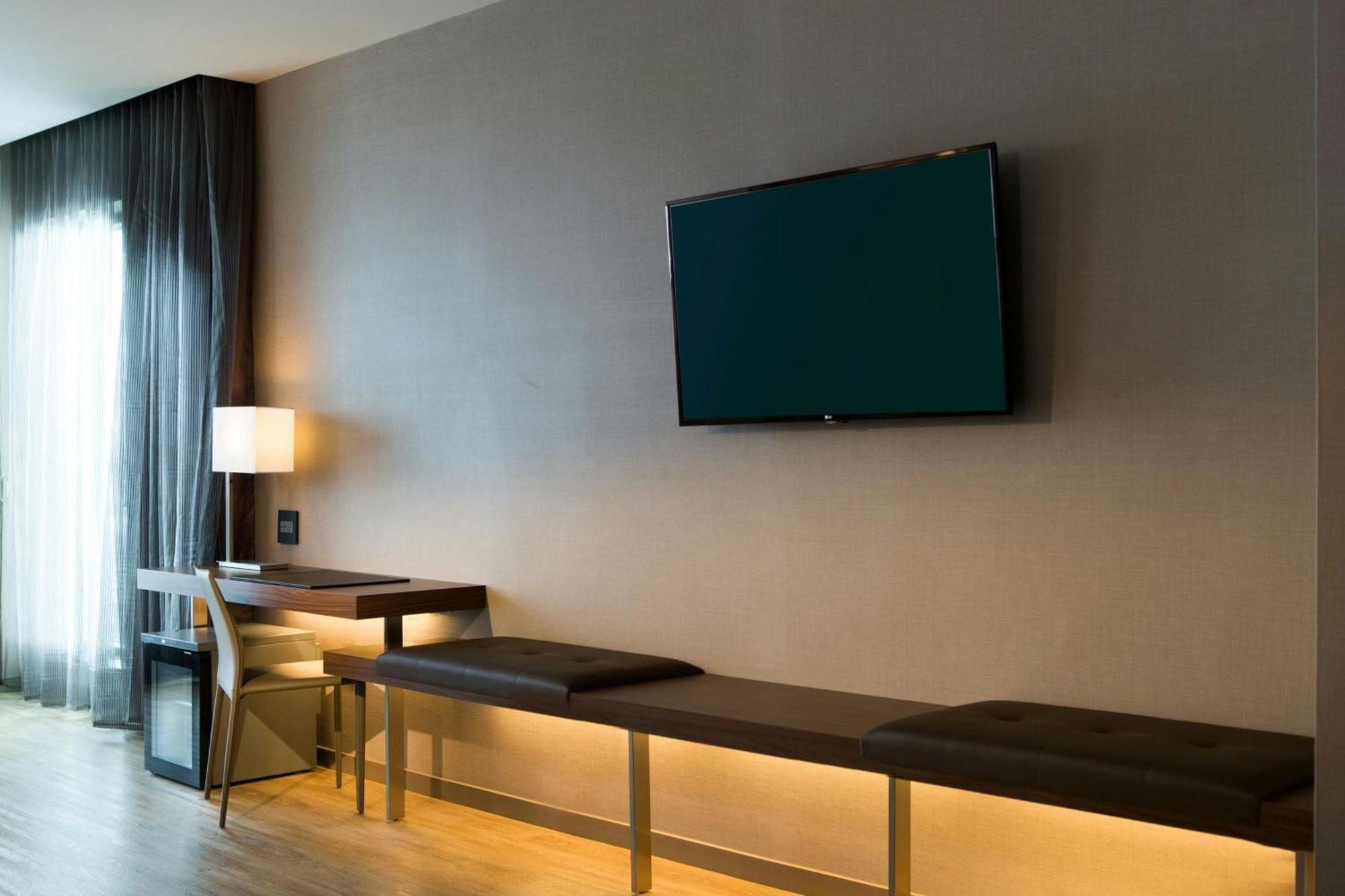 Ac Hotel Cincinnati At Liberty Center West Chester Extérieur photo