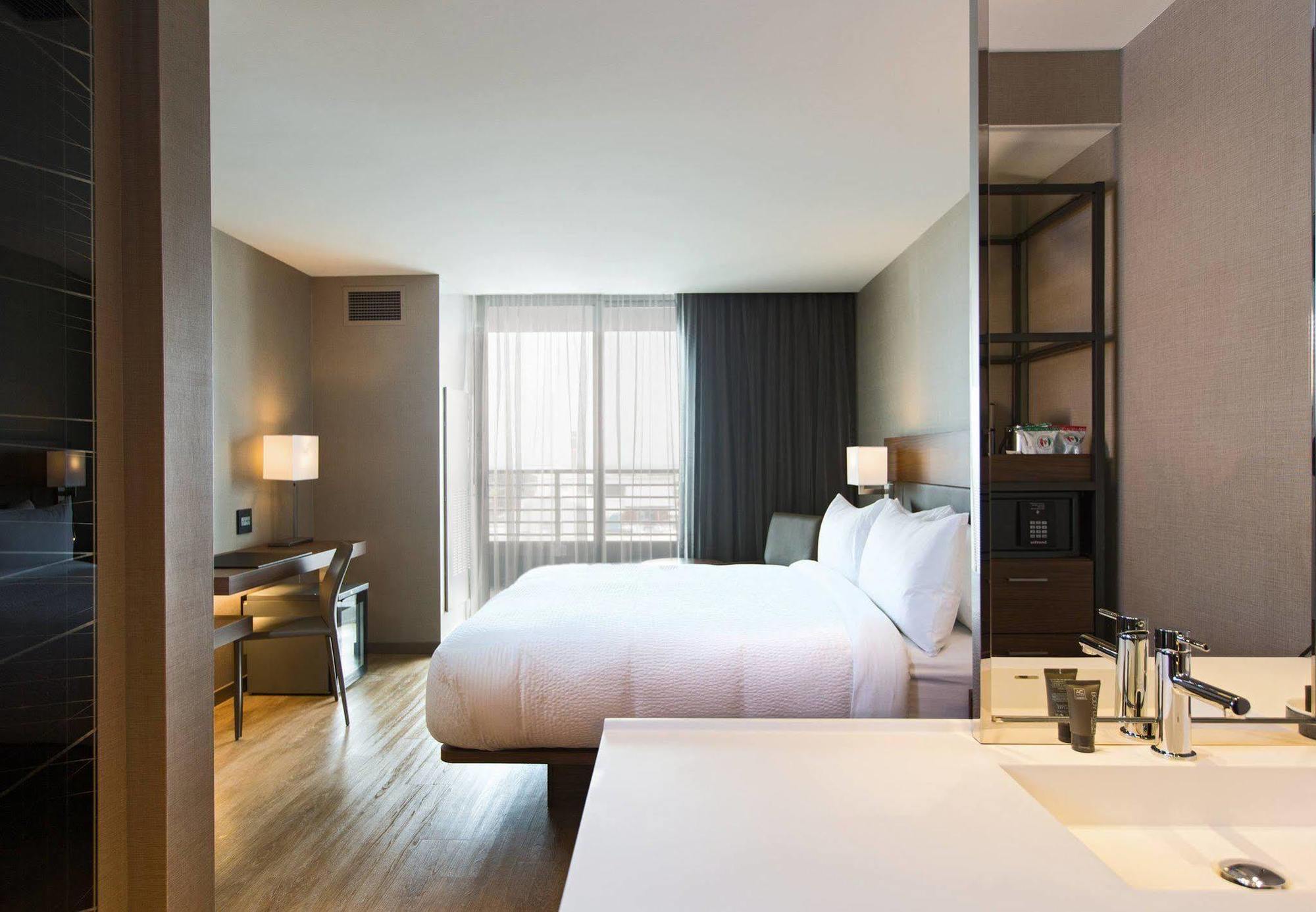 Ac Hotel Cincinnati At Liberty Center West Chester Extérieur photo
